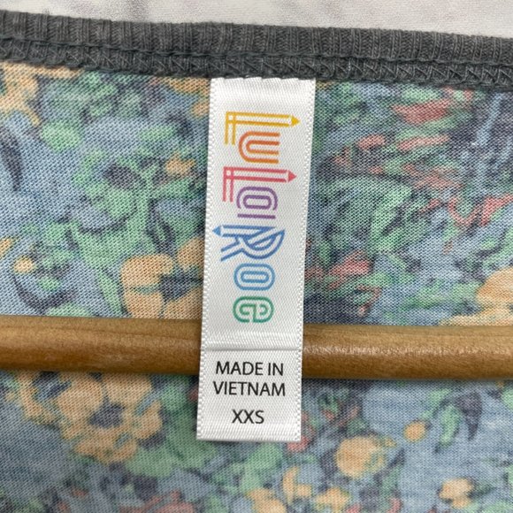 NWT LulaRoe Classic T Shirt - Picture 3 of 5